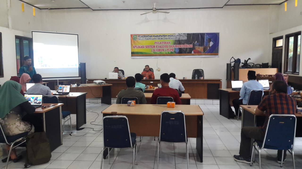 Pelatihan Aplikasi Sistem Evaluasi dan Montitoring ( Si-Emon) Dinas PUPR